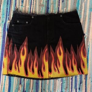 LF carmar flames black jean skirt size 25